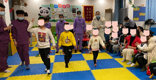 如何教孩子学会感恩？他们策划了这样一场活动…