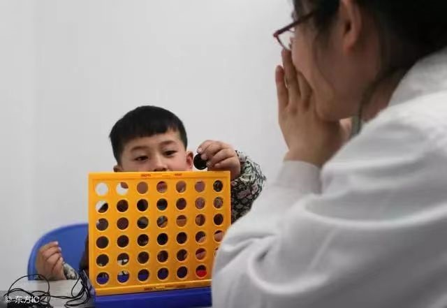 两岁宝宝什么都懂就是不说话怎么办？听听育儿专家的三大方法