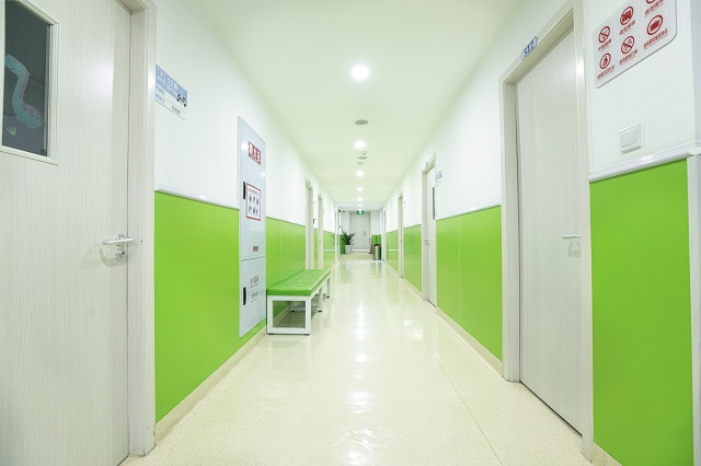 可能影响孩子身高矮小的四大诱因，家长需要警惕千万不能犯