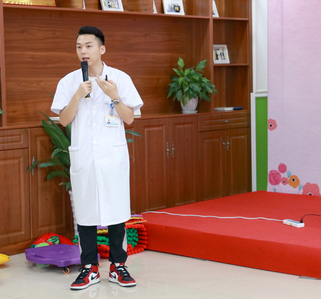 小孩说话吐字不清晰是什么原因？这三点家长一定要注意了