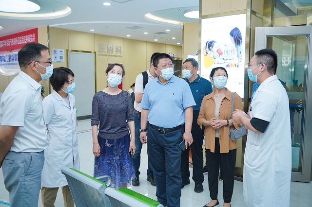 李晓捷院长、唐久来教授一行莅临我院参观交流