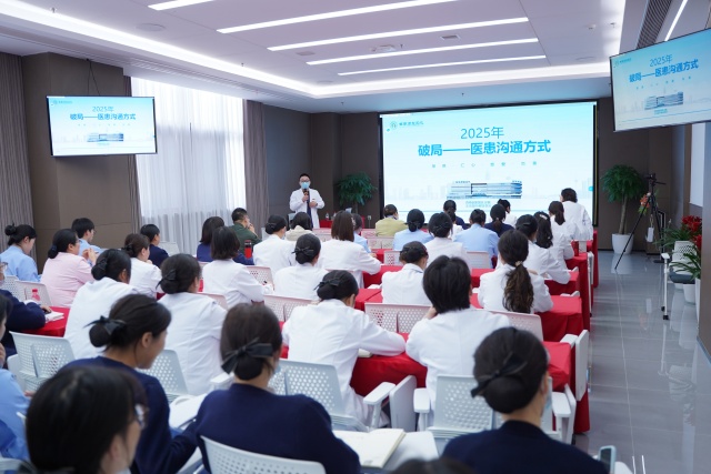 启动仪式现场.jpg 启动仪式现场.jpg